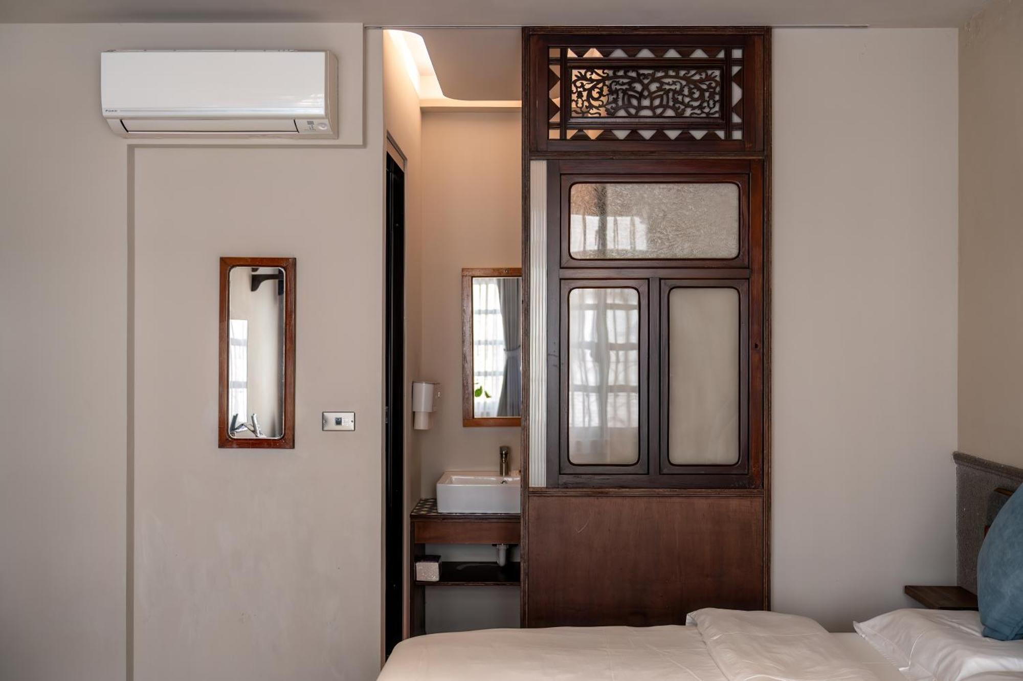 Enzo House Apartment Кийлунг Екстериор снимка