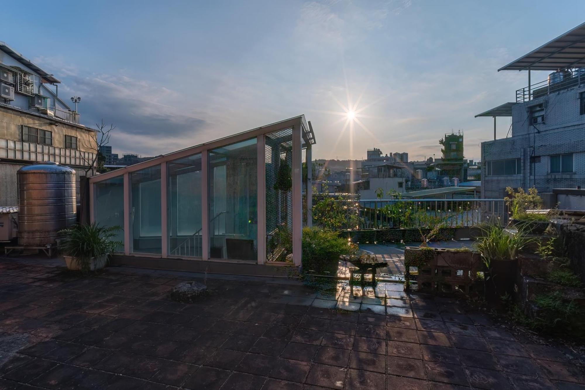Enzo House Apartment Кийлунг Екстериор снимка