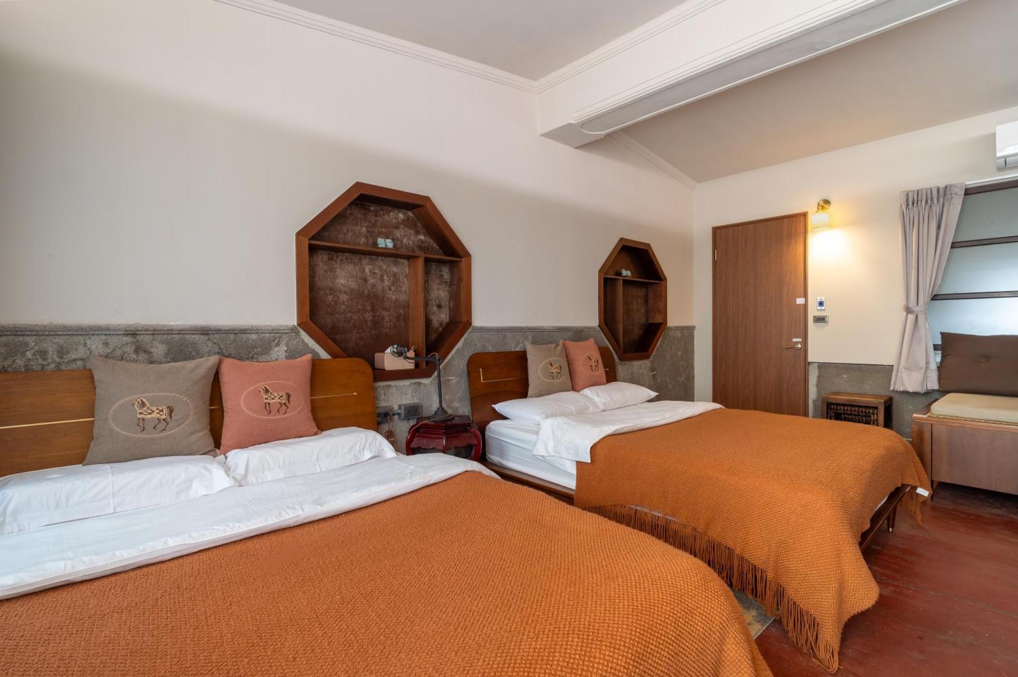 Enzo House Apartment Кийлунг Екстериор снимка