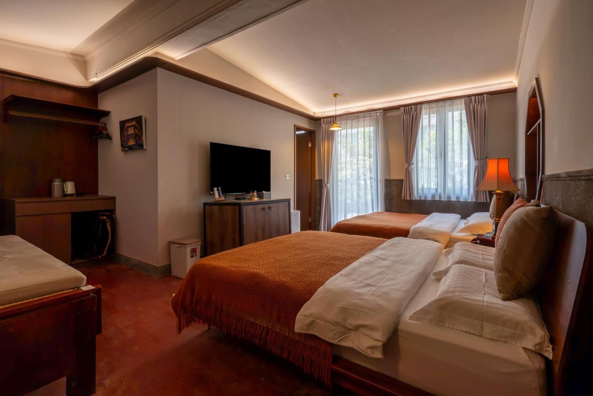 Enzo House Apartment Кийлунг Екстериор снимка
